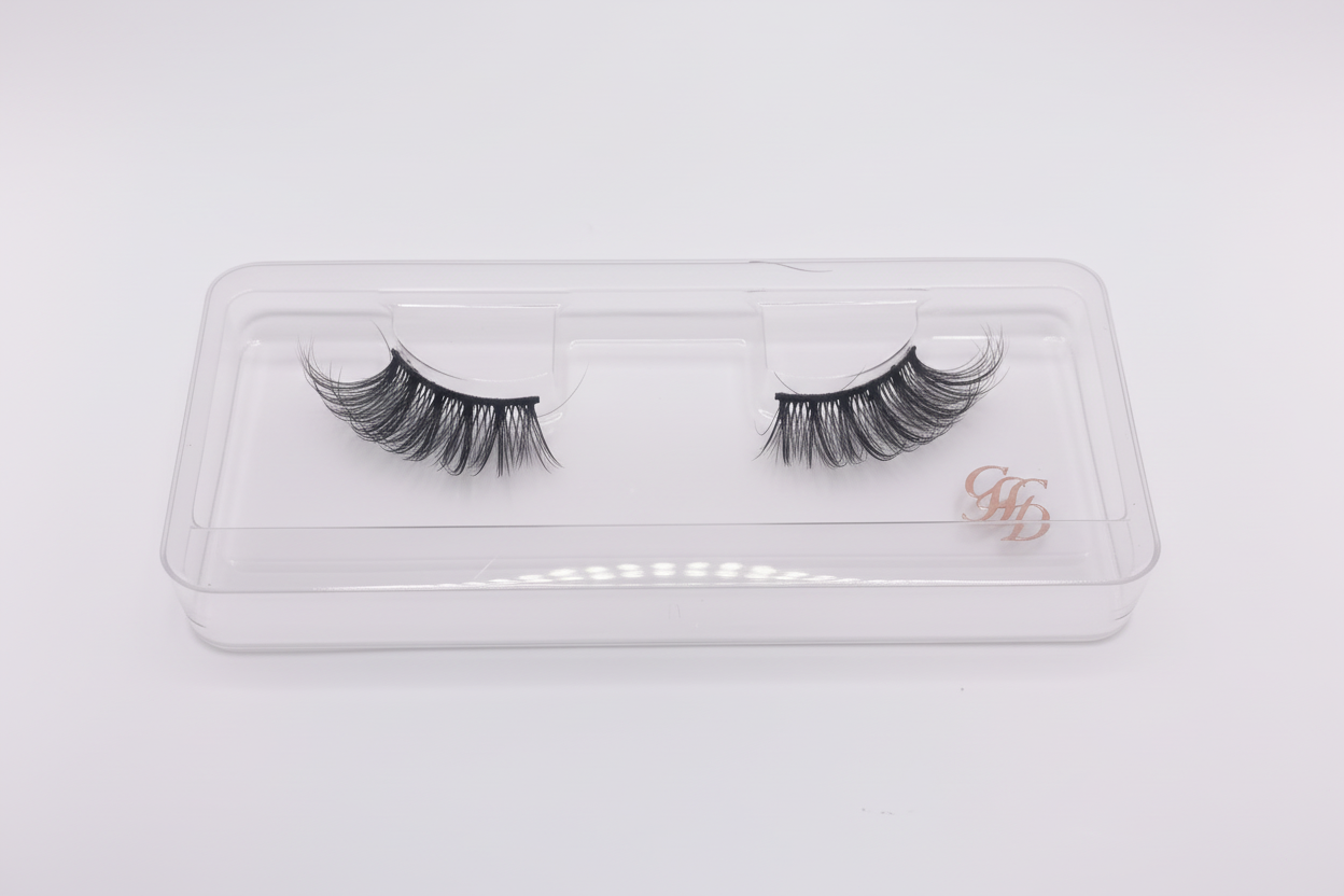 Ares Zodiac Lashes - Detail